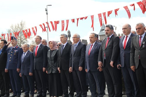 Sayın Kaymakamımız İlhan ABAY 23 Nisan Ulusal Egemenlik ve Çocuk Bayramı Etkinliklerine Katıldı