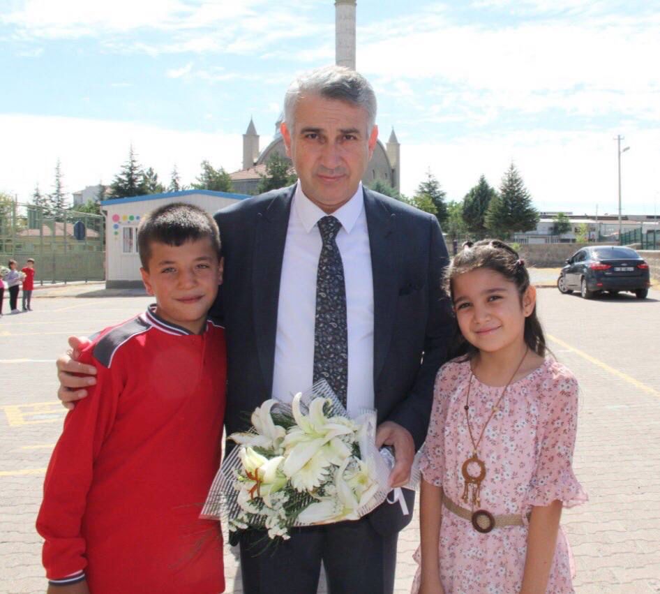 Sayın Kaymakamımız İlhan ABAY İlköğretim Haftası Kutlama Programına Katıldı